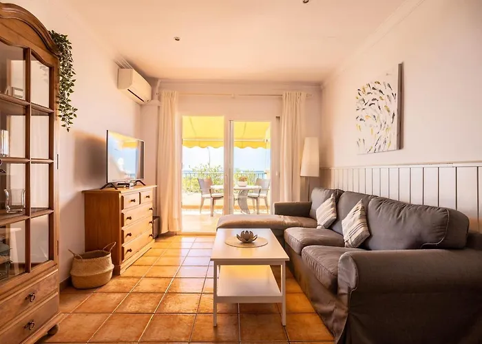 Sunny Frontline Burriana Apartment Nerja